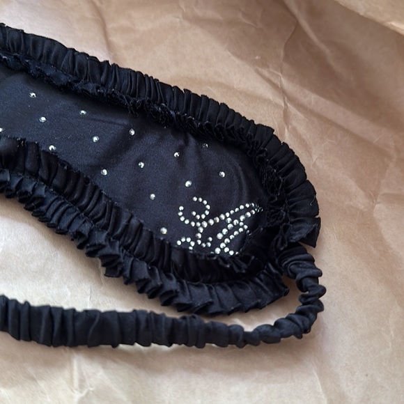 Agent Provocateur Silk  Swarovski Crystal - Picture 4 of 5